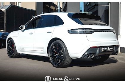 MACAN III GTS PDK – CARRARA WHITE METALLIC