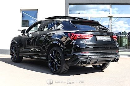 RS Q3 SPORTBACK 2.5 TFSI QUATTRO S-TRONIC – MYTHOS BLACK METALLIC