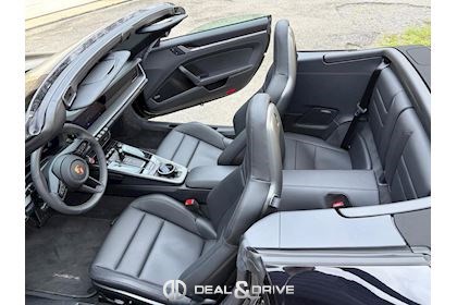 911 (992.2) CARRERA CABRIOLET PDK - JET BLACK METALLIC