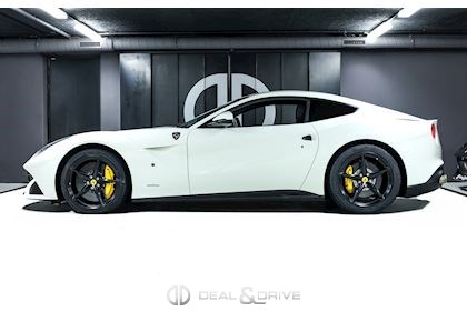 F12 BERLINETTA 6.3 V12 F1 – BIANCO AVUS – LA FERRARI STYLE WHEELS