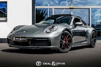 911 (992.1) CARRERA 4S COUPE PDK – AVENTURINE GREEN METALLIC