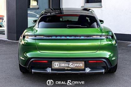 TAYCAN TURBO CROSS TURISMO (680 CH) – MAMBA GREEN METALLIC - APPROVED 08/2028