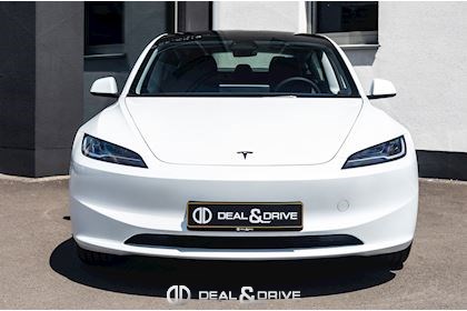 MODEL 3 HIGHLAND RWD - AUTOPILOT