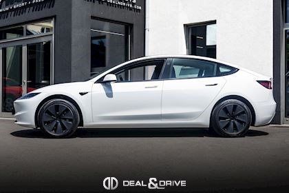 MODEL 3 HIGHLAND RWD - AUTOPILOT