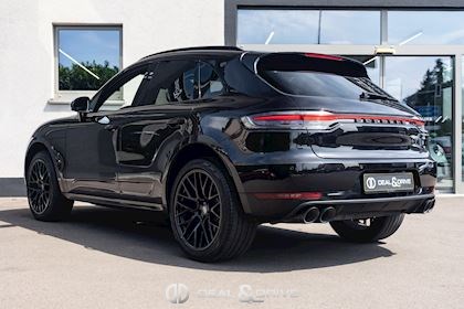 MACAN II 3.0 S PDK (354 CH) – JET BLACK METALLIC