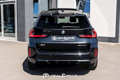 X1 XDRIVE23D M SPORT - BLACK SAPPHIRE METALLIC