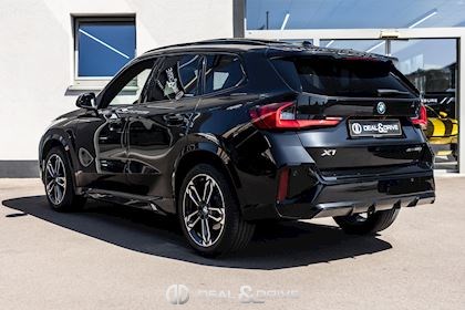 X1 XDRIVE23D M SPORT - BLACK SAPPHIRE METALLIC