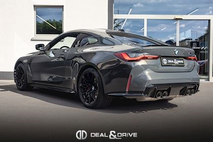 M4 COMPETITION COUPE M XDRIVE (G82) – DRAVITGRAU METALLIC X SILVERSTONE MERINO INTERIOR