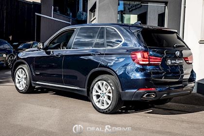 X5 XDRIVE 35i (F15) - IMPERIALBLAU BRILLANTEFFEKT