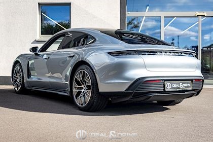 TAYCAN (408 CH) – DOLOMITE GREY