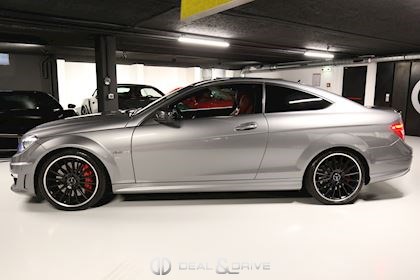 C63 AMG COUPE PERFORMANCE 