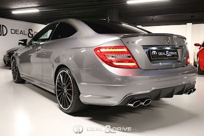 C63 AMG COUPE PERFORMANCE 