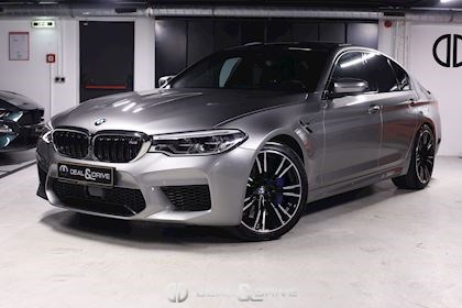 M5 Limousine