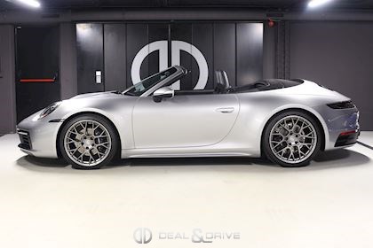 911 (992) CARRERA 4 CABRIOLET
