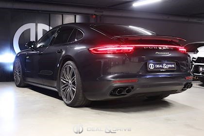 PANAMERA 4 E-HYBRID
