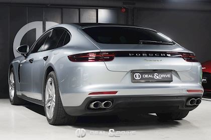 PANAMERA 4 E-HYBRID