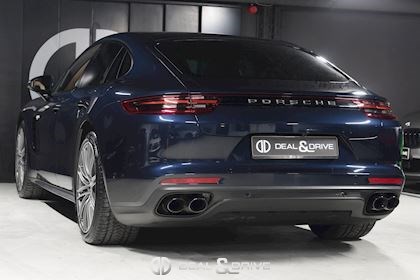 PANAMERA 4 E-HYBRID