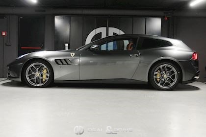 GTC4 LUSSO V8 T