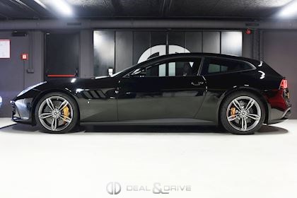 GTC4 LUSSO V12