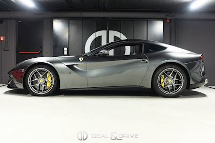 F12 BERLINETTA V12 