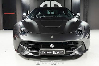 F12 BERLINETTA V12 
