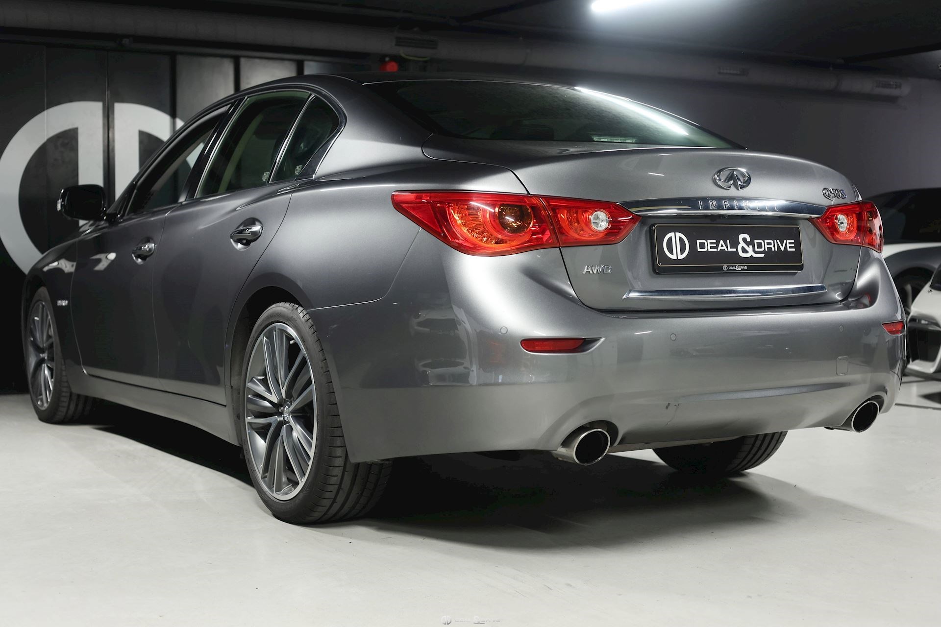 INFINITI Q50 S BERLINE 3.5 V6 SPORT HYBRID AWD Deal Drive