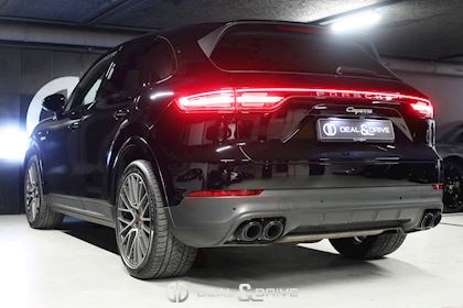 CAYENNE E-HYBRID TIPTRONIC