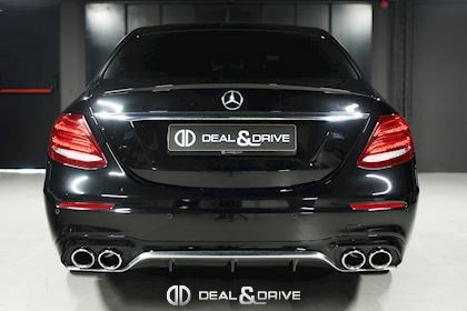 E 53 AMG LIMOUSINE 4MATIC+ 