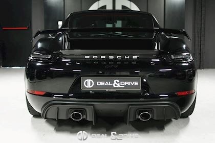 718 CAYMAN GT4 PDK