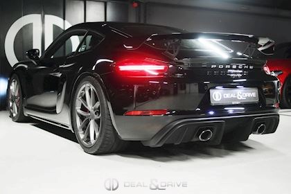  718 CAYMAN GT4 PDK