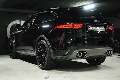 F-PACE SVR AWD P550