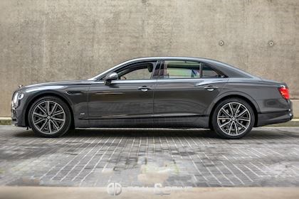 FLYING SPUR V8 MULLINER