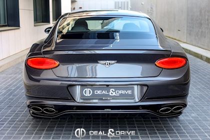 CONTINENTAL GT SPEED 6.0-LITRE TWIN TURBO W12 - AKRAPOVIC