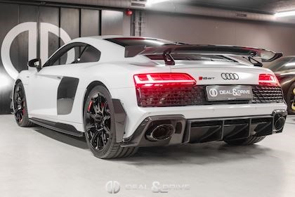 R8 COUPE V10 GT RWD 1 OF 333
