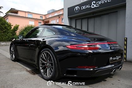 911 Carrera 4S