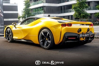 SF90 STRADALE GIALLO 3 STRATO