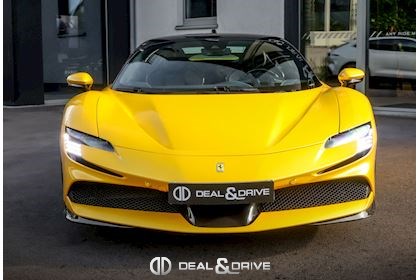 SF90 STRADALE GIALLO 3 STRATO