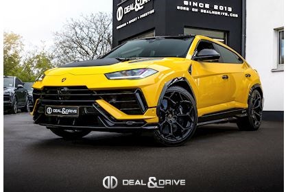 URUS PERFORMANTE - AKRAPOVIC