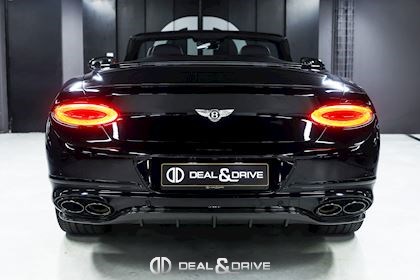 CONTINENTAL GTC V8 AWD BLACKLINE SPECIFICATION - CRYSTAL BLACK METALLIC