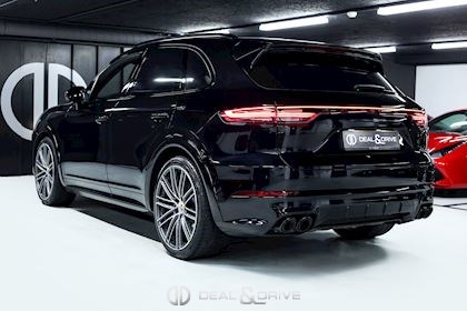 CAYENNE TURBO TIPTRONIC – PORSCHE APPROVED 06/26