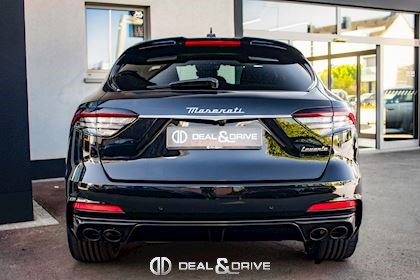 LEVANTE 3.8 V8 BI-TURBO TROFEO 580 CH - NERO ASSOLUTO