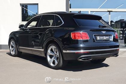 BENTAYGA 6.0 W12 – ONYX METALLIC – NEW SERVICE 06/25