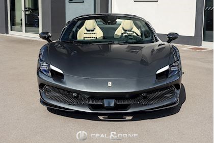 296 GTS – GRIGIO SILVERSTONE