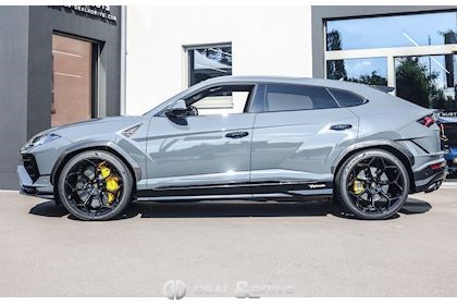 URUS 4.0 V8 666 PERFORMANTE - AKRAPOVIC - GRIGIO TELESTO