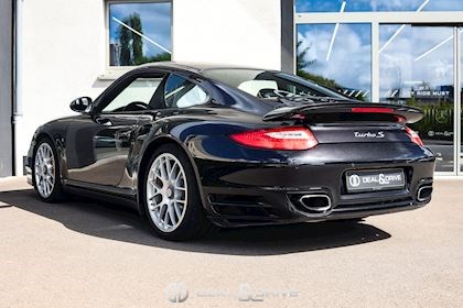 911 (997.2) TURBO S COUPE 3.8 530 PDK – BASALTSCHWARZ