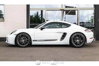 718 CAYMAN T 2.0 BVM6 – CARRARA WHITE METALLIC