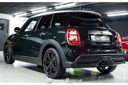 COOPER S 5 DOORS AUTO RESOLUTE EDITION – REBEL GREEN